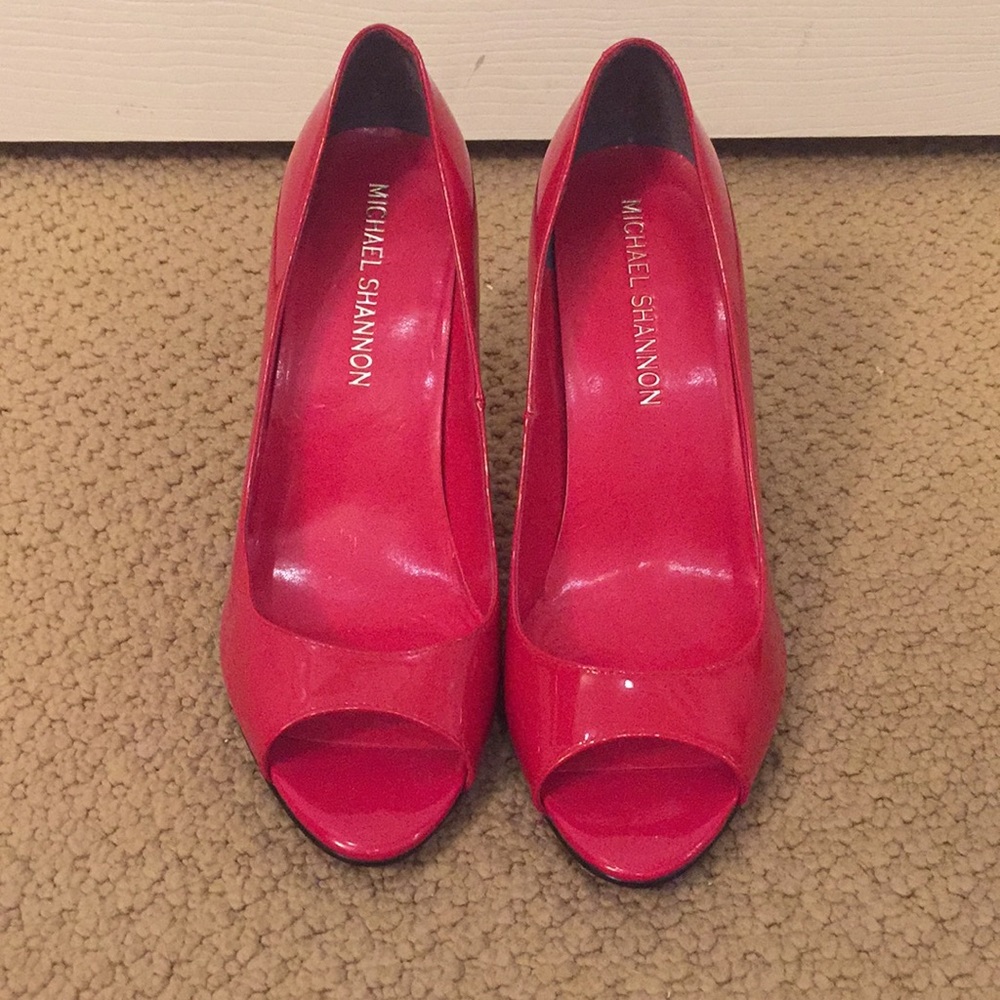 🎉HP🎉 Red Michael Shannon Heels